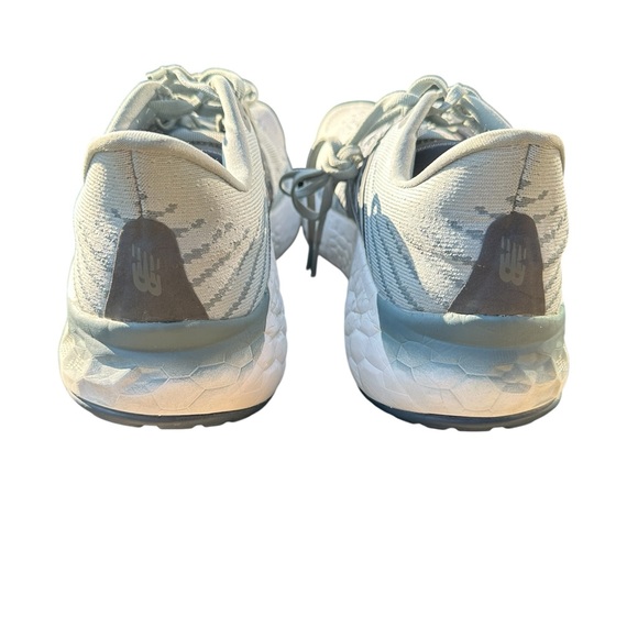 New Balance Men's X Vongo V5 Running Shoe
- 10.5- 4e Extra Wide Gently Used! - Picture 5 of 5